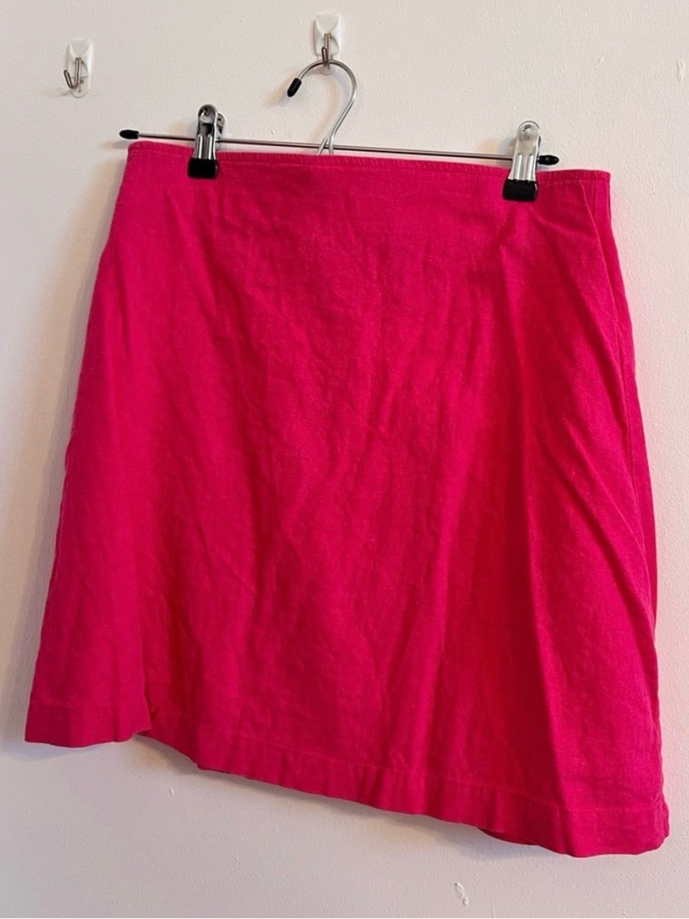 Hot pink Old Navy skirt